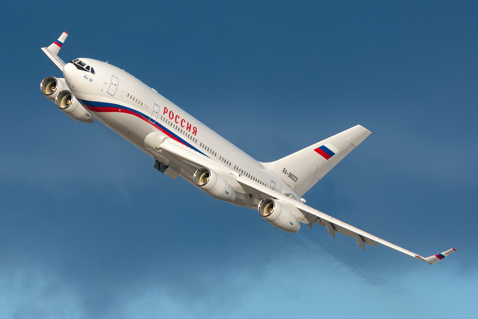 Правительственным бортом RA-96023, фигурировавшим в «кокаиновом деле» ранее пользовался Николай Патрушев