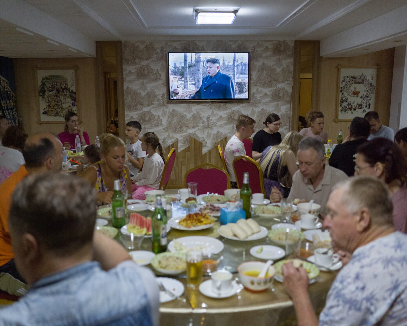 Ужин в отеле в Северной Корее