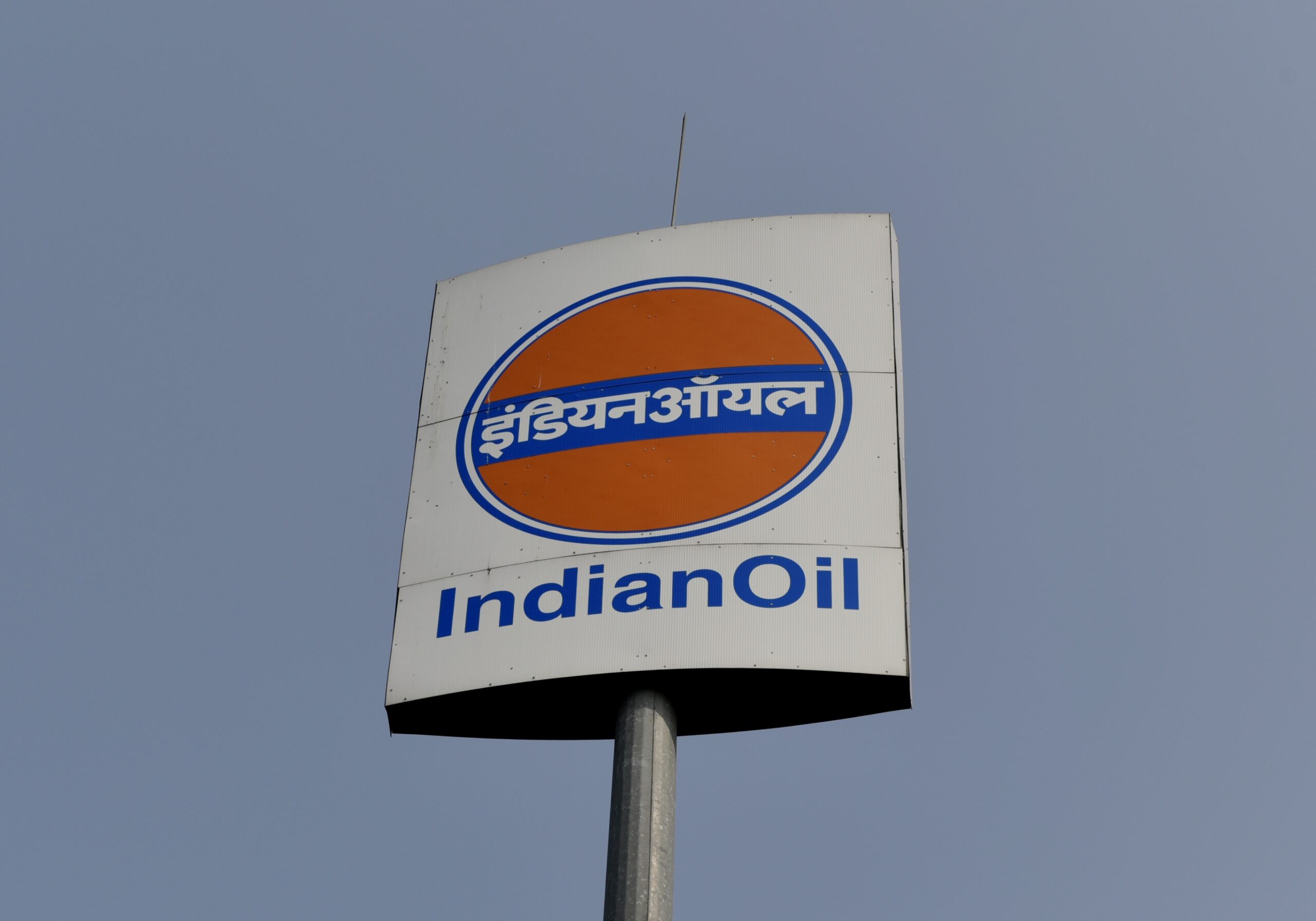 Индия проверяет поставки российской нефти после новых санкций США против «Роснефти» и «Лукойла»