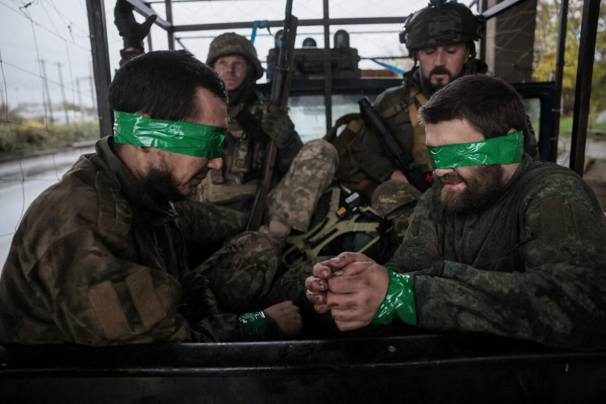 Евросоюз обсуждает план мира в Украине из 12 пунктов: что включает в себя этот план