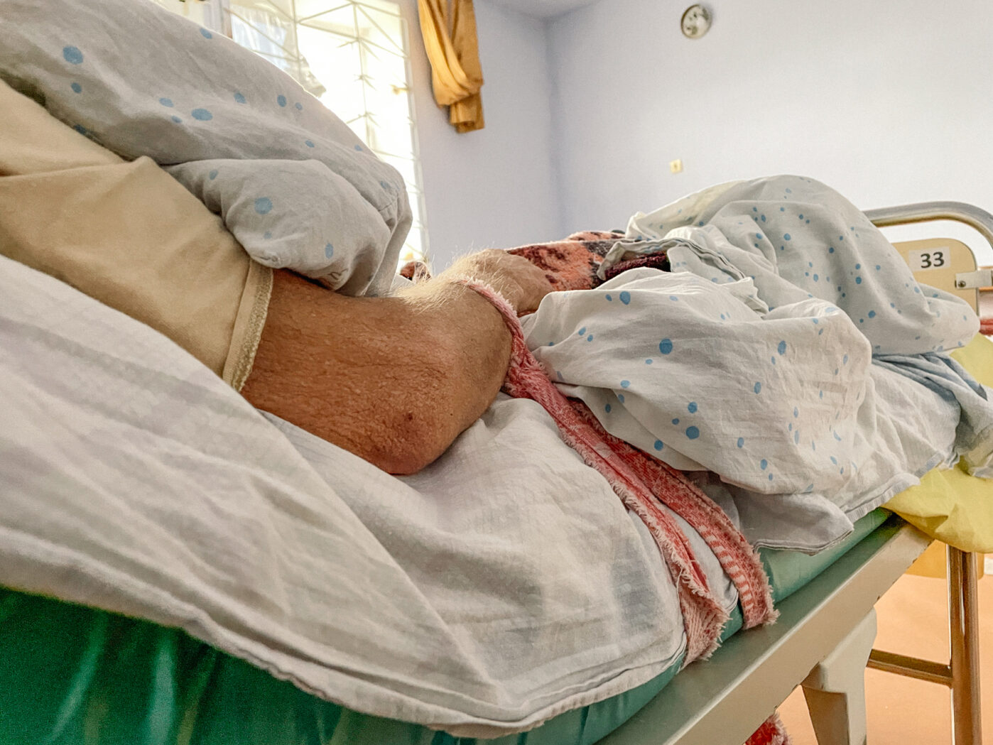 Районная больница в Каланчаке — одно из немногих учреждений, которое работает в оккупации. Школы и предприятия — закрываются