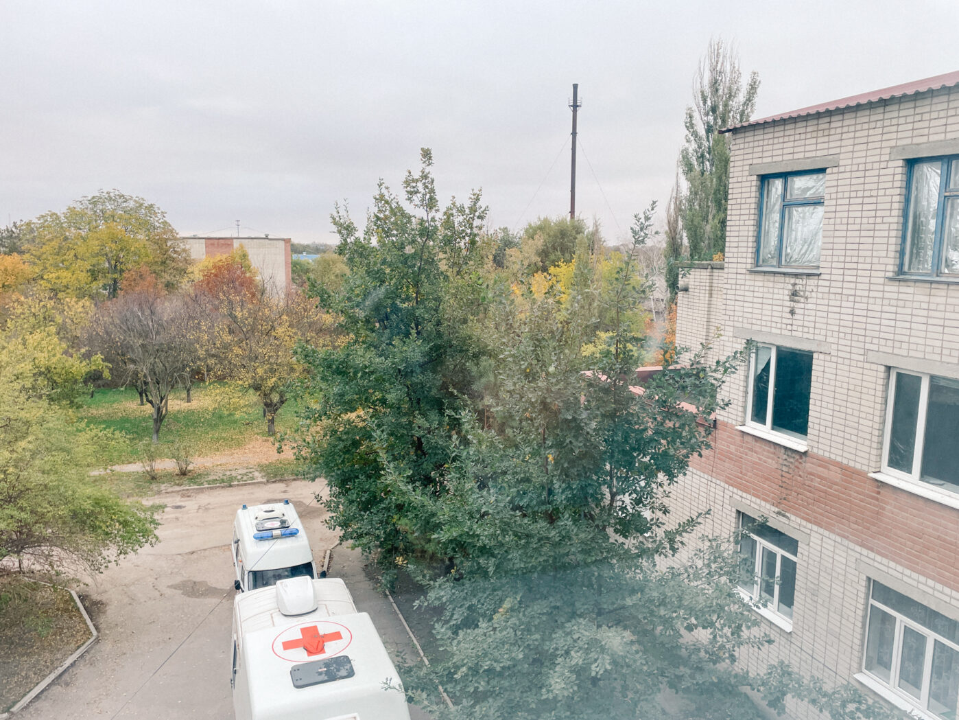 Районная больница в Каланчаке — одно из немногих учреждений, которое работает в оккупации. Школы и предприятия — закрываются