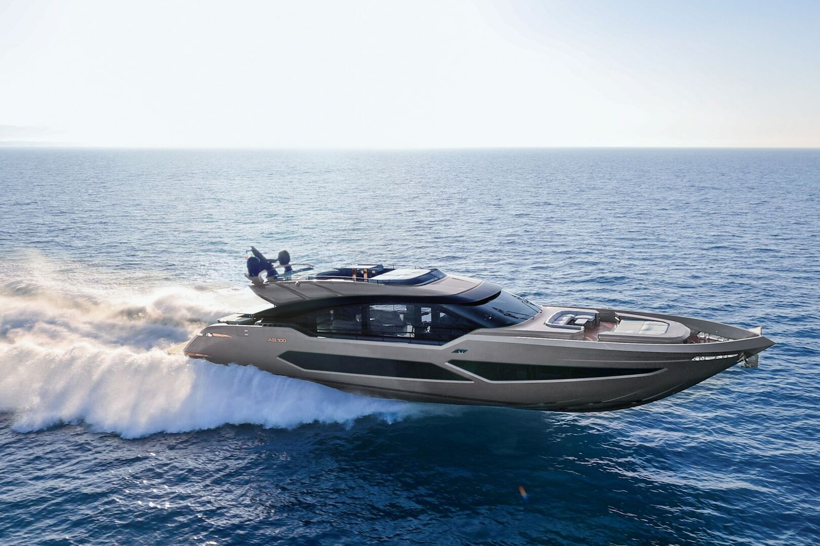 Структуры миллиардеров Андрея Бокарева и Искандара Махмудова, которые получают господряды от Минобороны, купили в Италии яхту Foton от компании Next Yacht Group